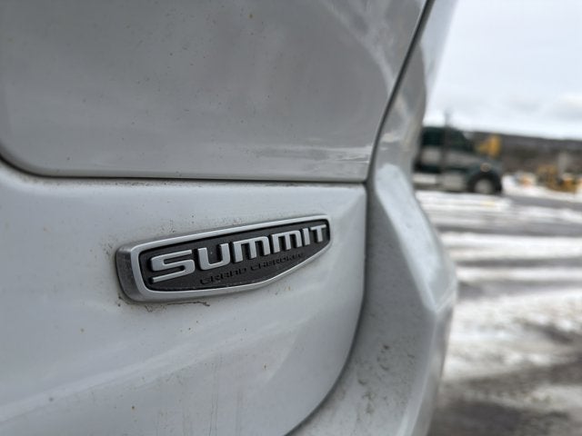2022 Jeep Grand Cherokee Summit