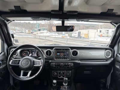 2022 Jeep Gladiator Overland