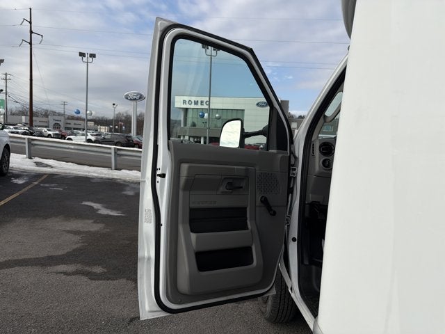 2019 Ford E-350SD Base Cutaway