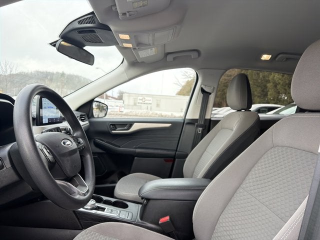 2022 Ford Escape Hybrid SE