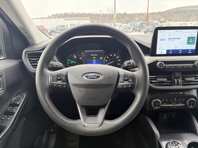 2022 Ford Escape Hybrid SE