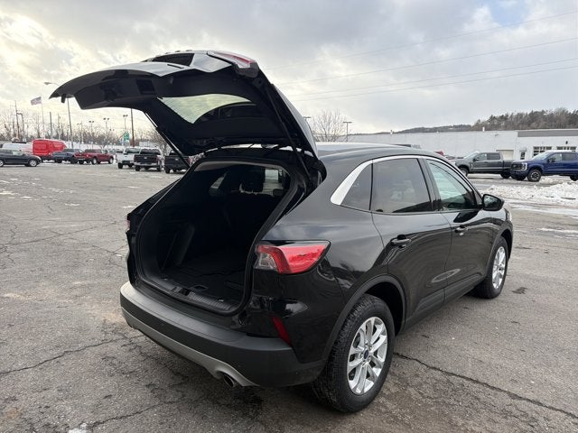 2022 Ford Escape Hybrid SE