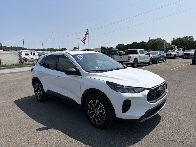 2023 Ford Escape Hybrid Active