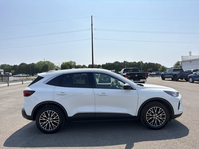 2023 Ford Escape Hybrid Active