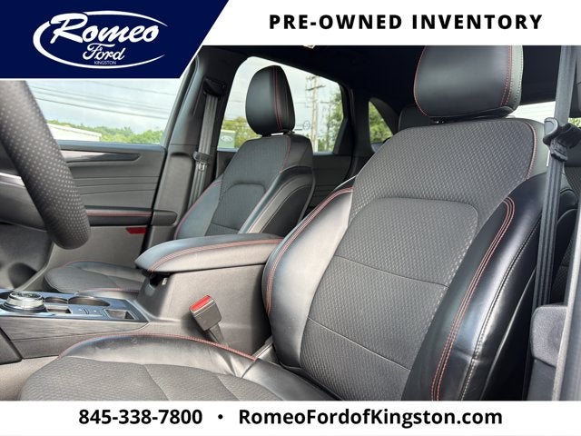 2023 Ford Escape ST-Line Select