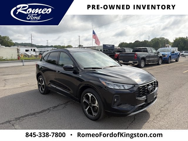 2023 Ford Escape ST-Line Select