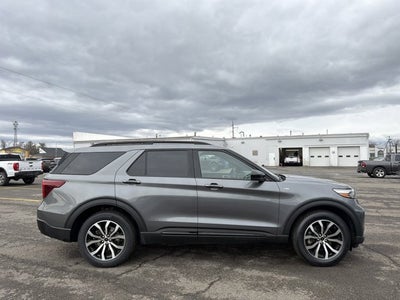 2022 Ford Explorer ST-Line