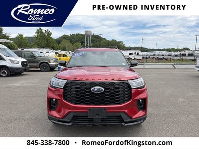 2025 Ford Explorer ST-Line