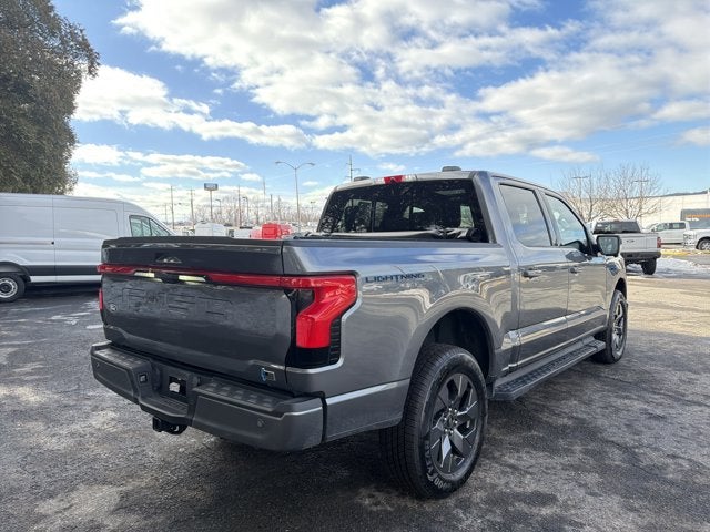 2024 Ford F-150 Lightning Lariat
