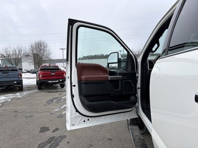 2022 Ford F-350SD Platinum