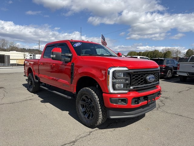 2023 Ford F-350SD Lariat