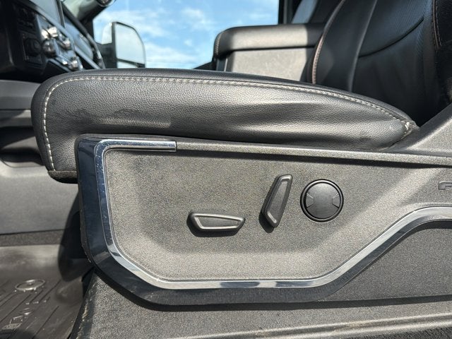 2023 Ford F-350SD Lariat