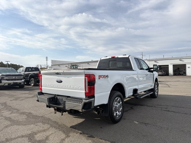 2023 Ford F-350SD Lariat