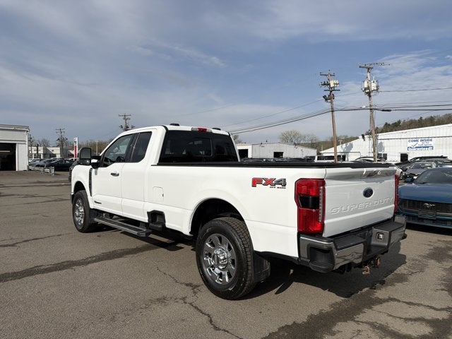 2023 Ford F-350SD Lariat