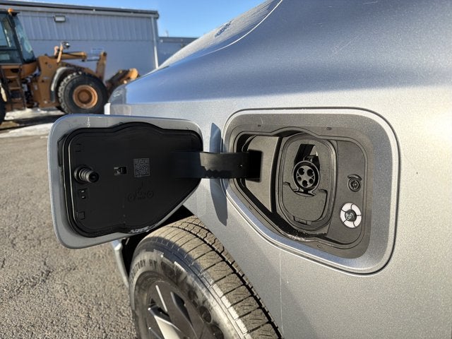 2023 Ford F-150 Lightning Lariat