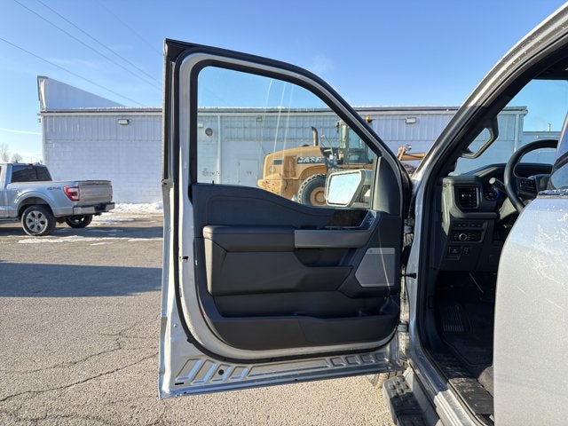 2023 Ford F-150 Lightning Lariat