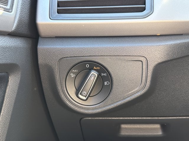 2020 Volkswagen Atlas Cross Sport 2.0T SE w/Technology