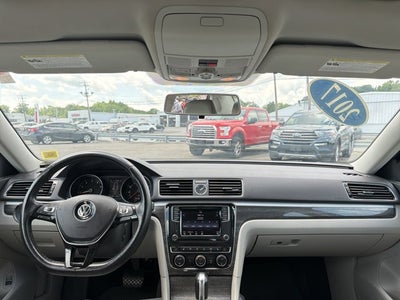 2017 Volkswagen Passat 1.8T SE