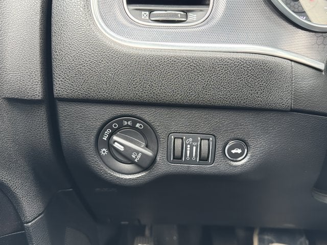 2015 Dodge Charger SXT