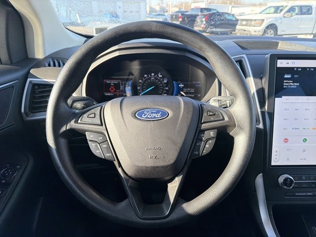 2023 Ford Edge SE