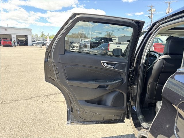 2021 Ford Edge Titanium