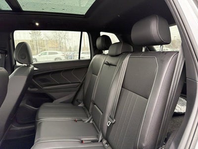 2024 Volkswagen Tiguan 2.0T SE R-Line Black