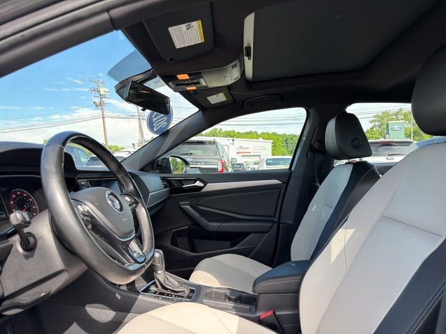 2019 Volkswagen Jetta R-Line