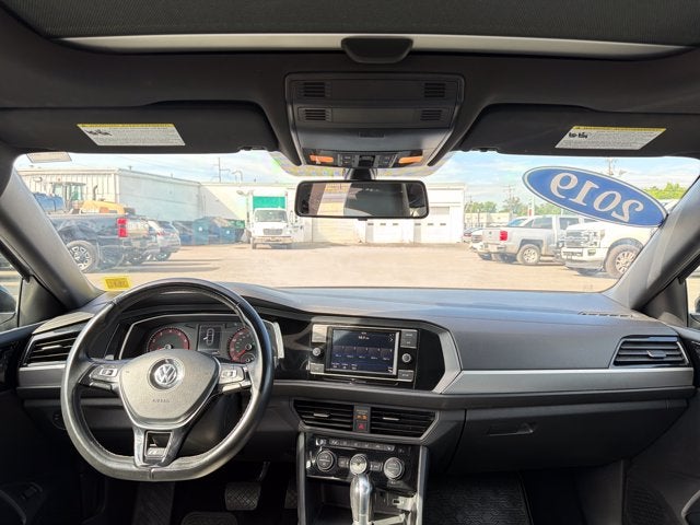 2019 Volkswagen Jetta R-Line