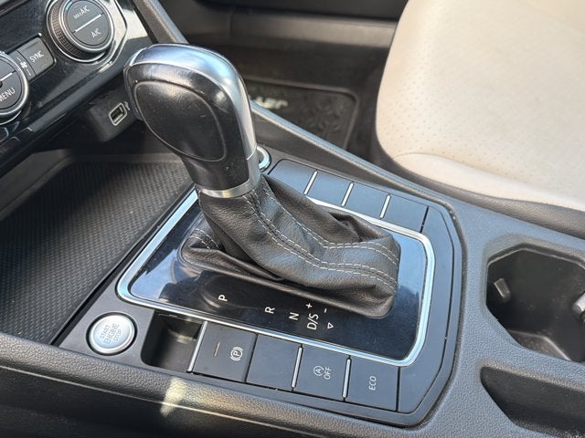 2019 Volkswagen Jetta R-Line