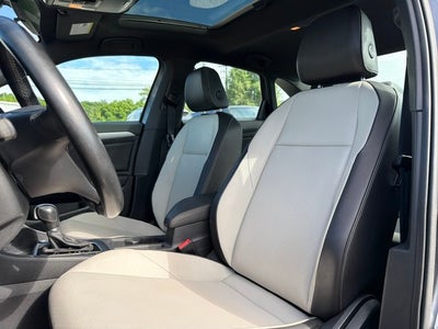 2019 Volkswagen Jetta R-Line