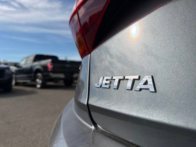 2019 Volkswagen Jetta R-Line
