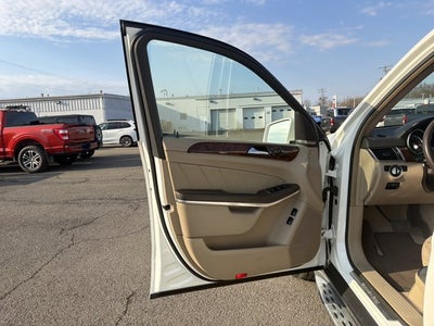 2015 Mercedes-Benz GL-Class GL 550 4MATIC®