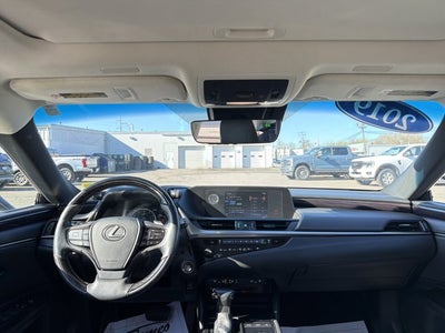 2019 Lexus ES 350