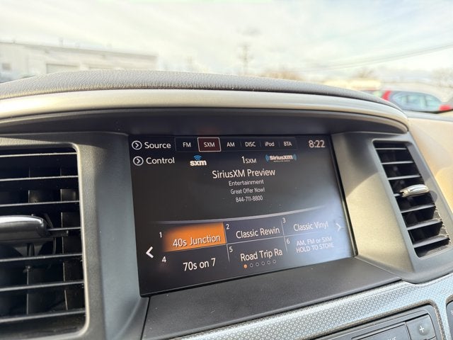 2017 Nissan Pathfinder SL