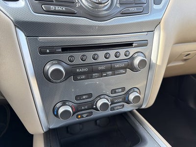 2017 Nissan Pathfinder SL