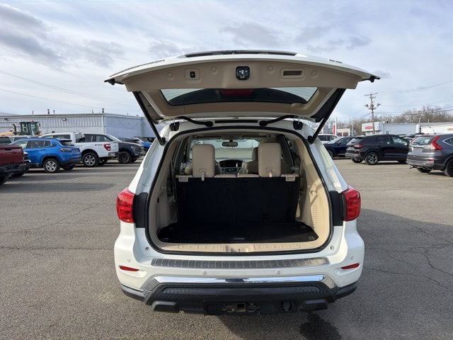 2017 Nissan Pathfinder SL