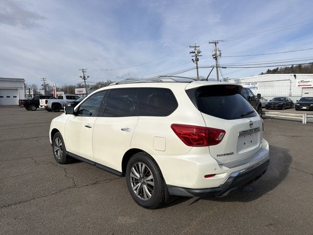 2017 Nissan Pathfinder SL