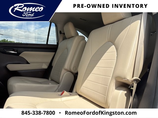 2022 Toyota Highlander XLE