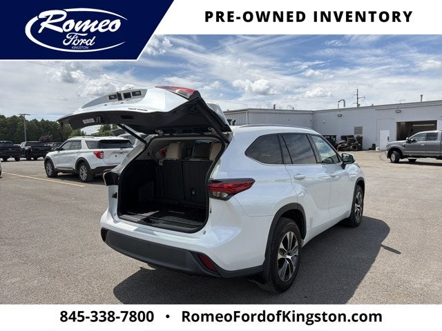 2022 Toyota Highlander XLE