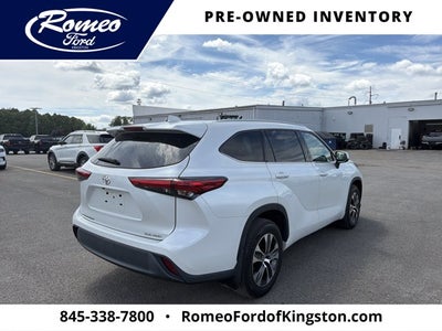 2022 Toyota Highlander XLE