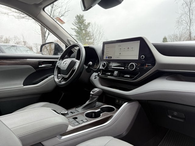 2023 Toyota Highlander Limited