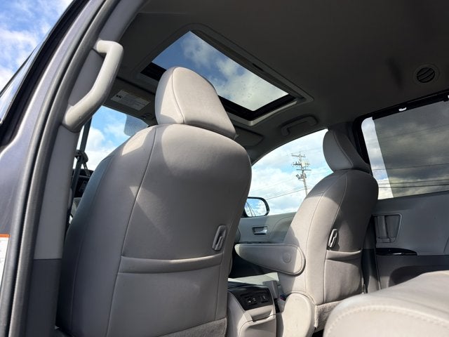 2019 Toyota Sienna XLE 8 Passenger