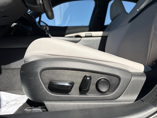2020 Lexus UX 250h Base