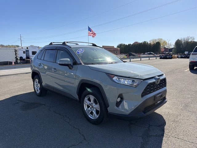 2020 Toyota RAV4 XLE