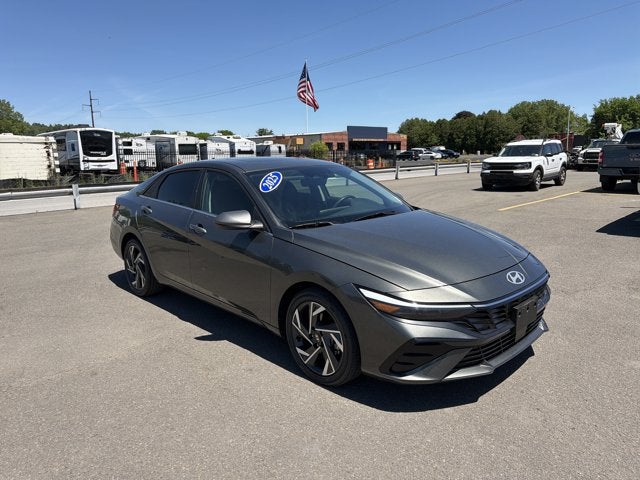 2025 Hyundai Elantra SEL Convenience